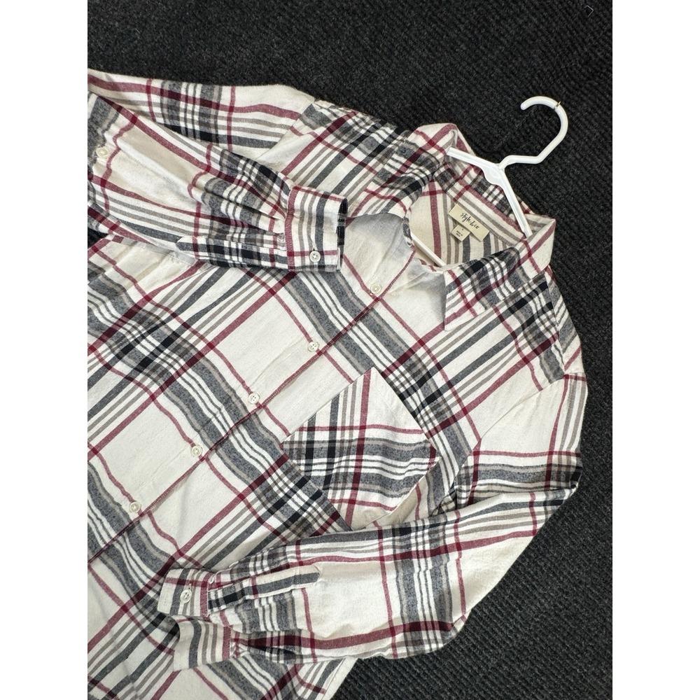 Style & Co Women's Large Flannel Plaid Button Up Long Sleeve White Black Red